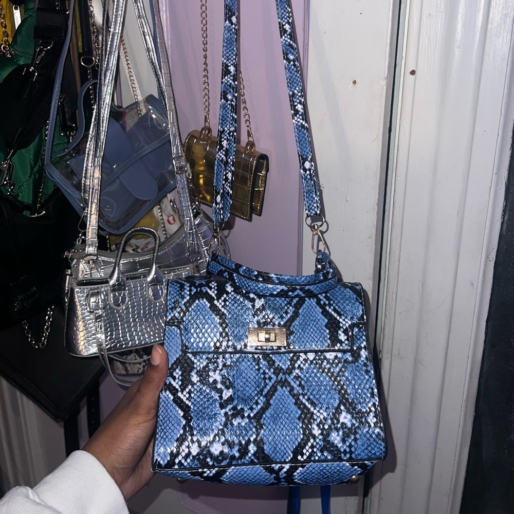 Crossbody bag